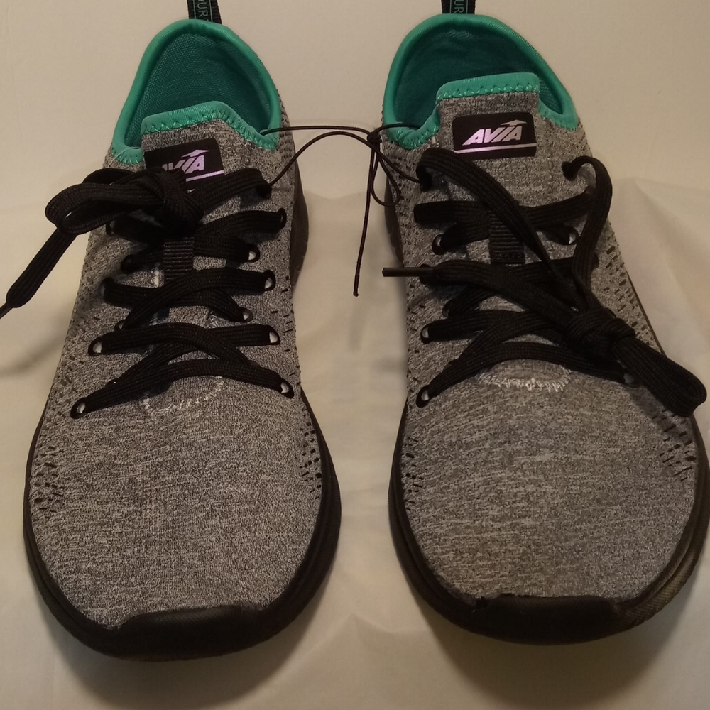 AVIA FIND YOUR TIME RUNNING SNEAKERS WOMEN'S SIZE 9